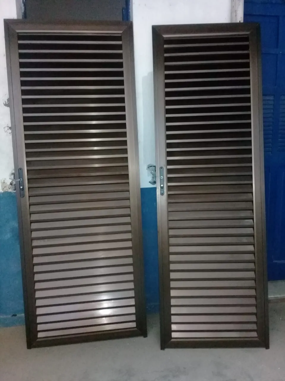 Colocação de porta de alumínio em Duque de Caxias