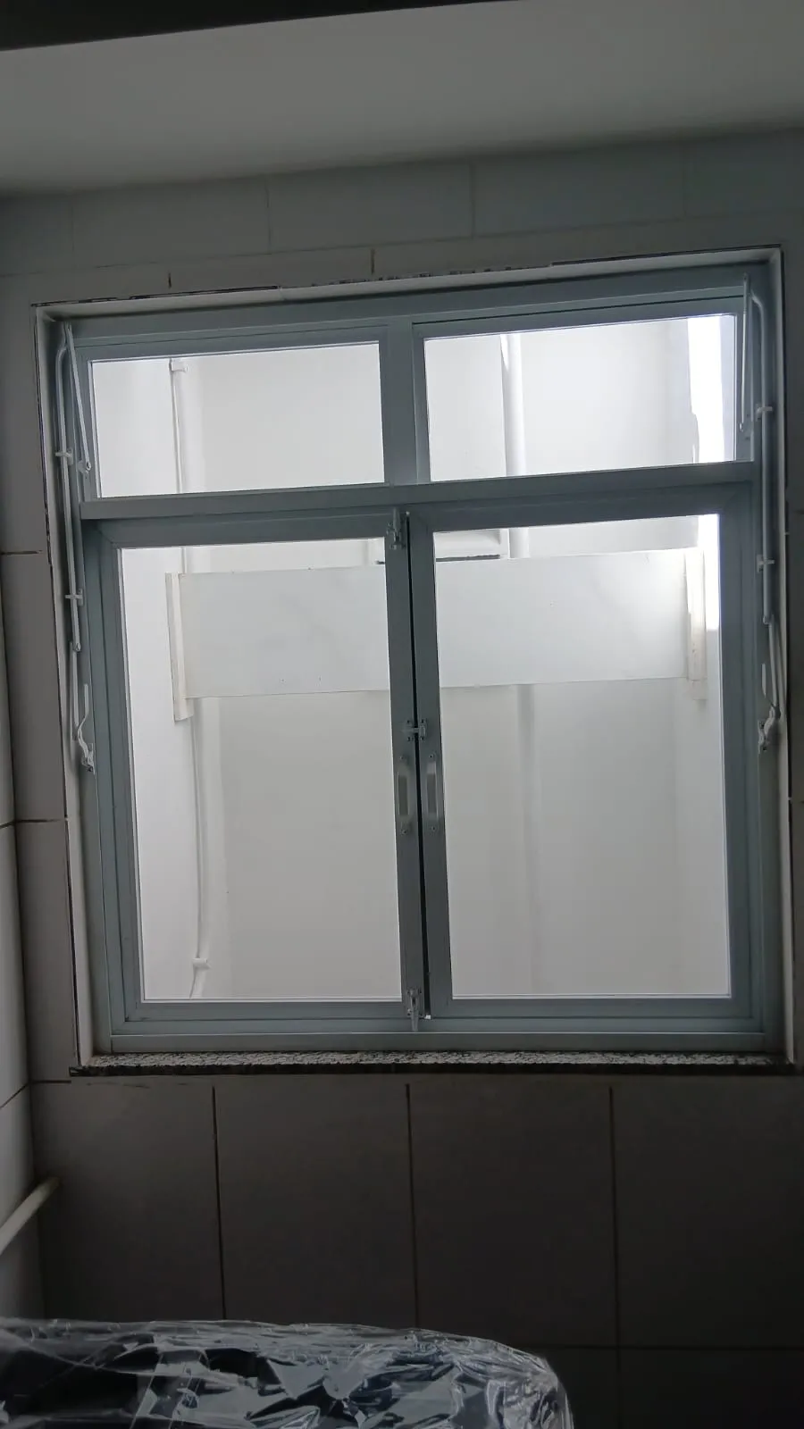 Conserto de porta de alumínio na Nova Iguaçu