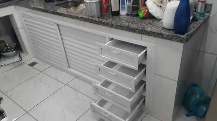 Fabricante de porta de alumínio